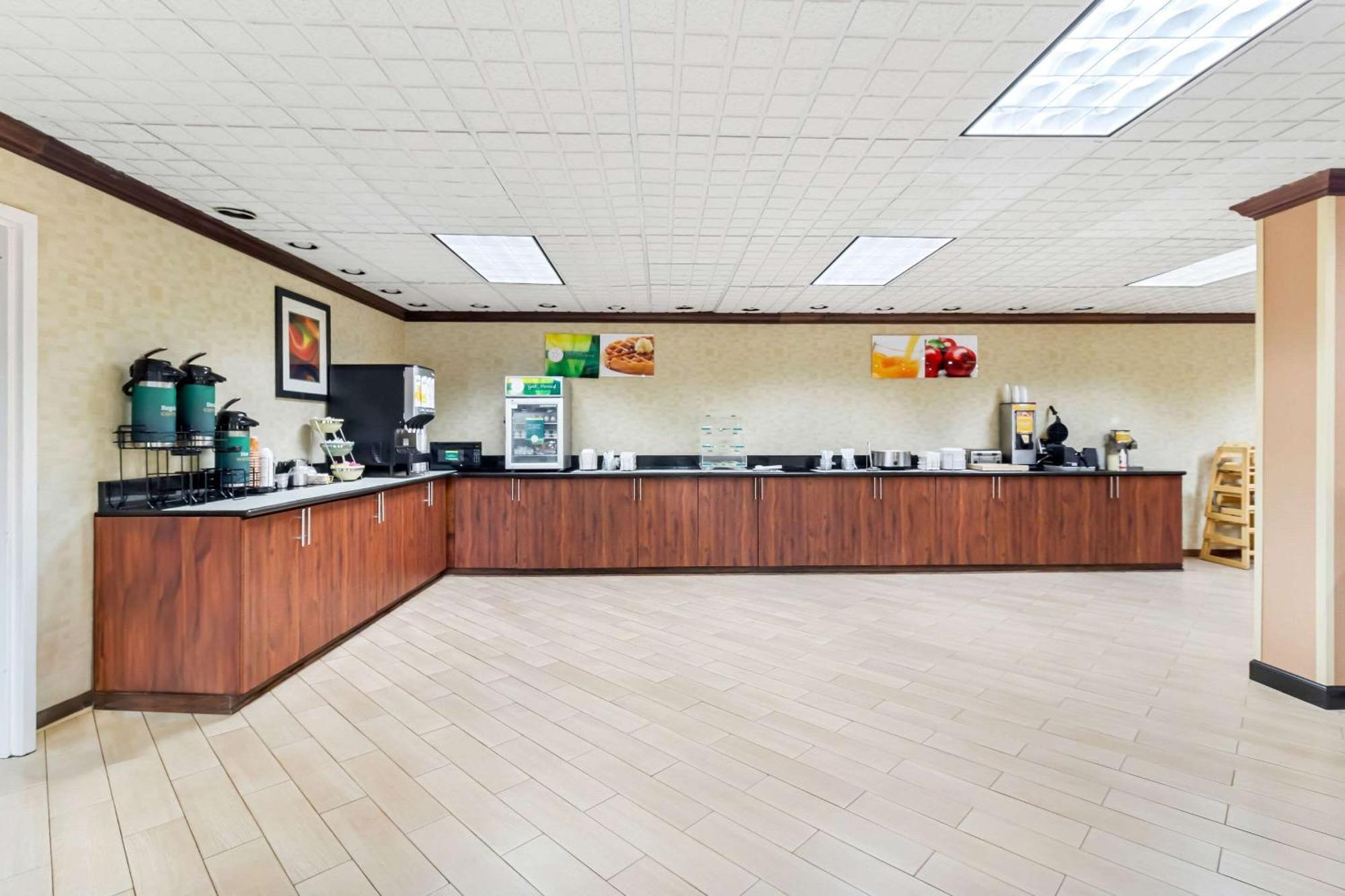 Quality Inn & Suites Florence Civic Center Extérieur photo