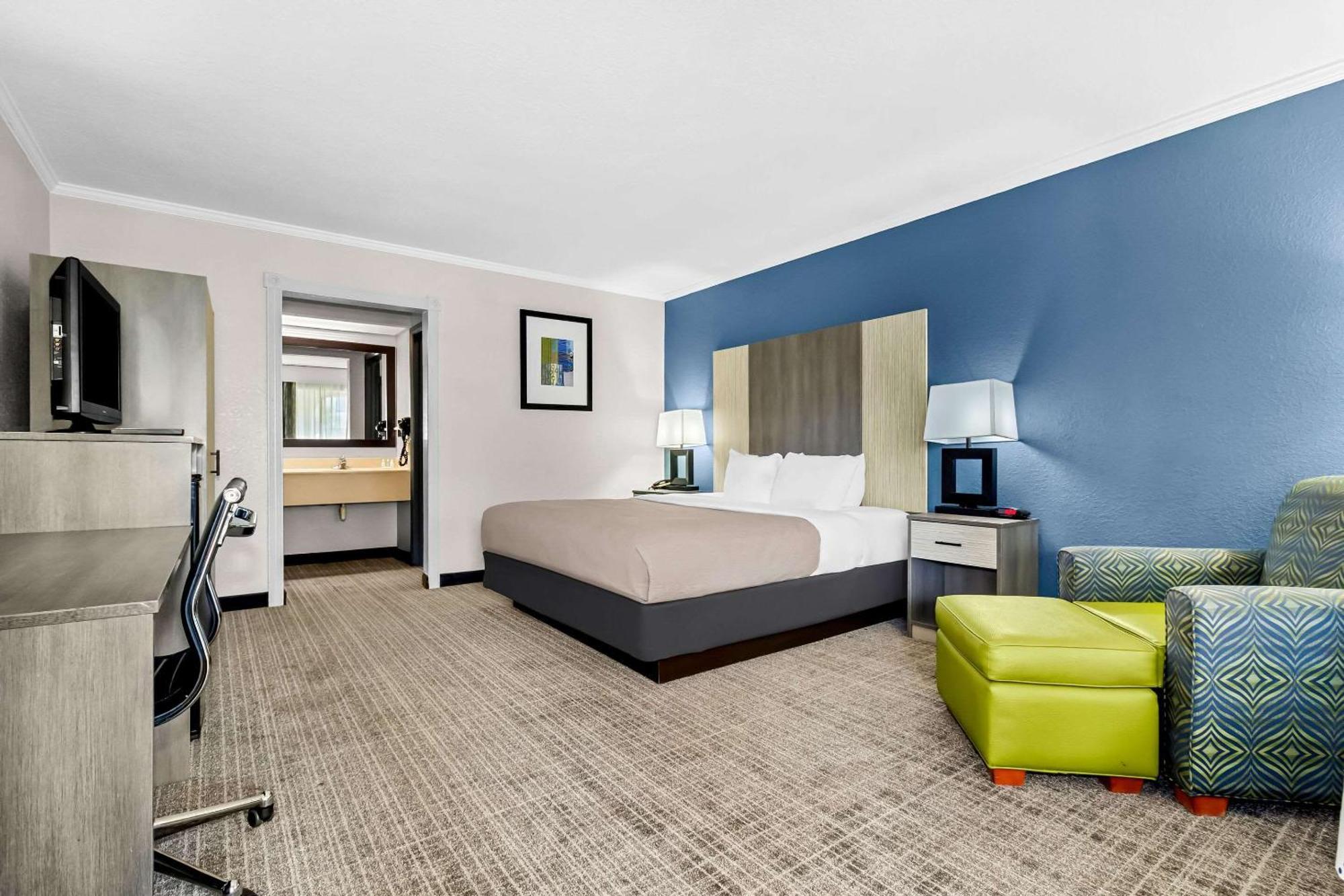 Quality Inn & Suites Florence Civic Center Extérieur photo